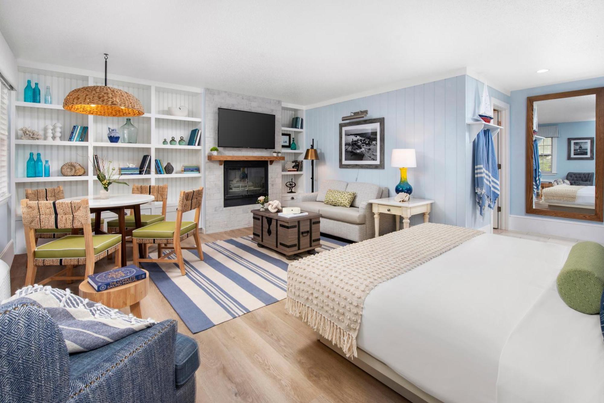 Sea Crest Hotel 4*